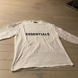 essentials long sleeved tee